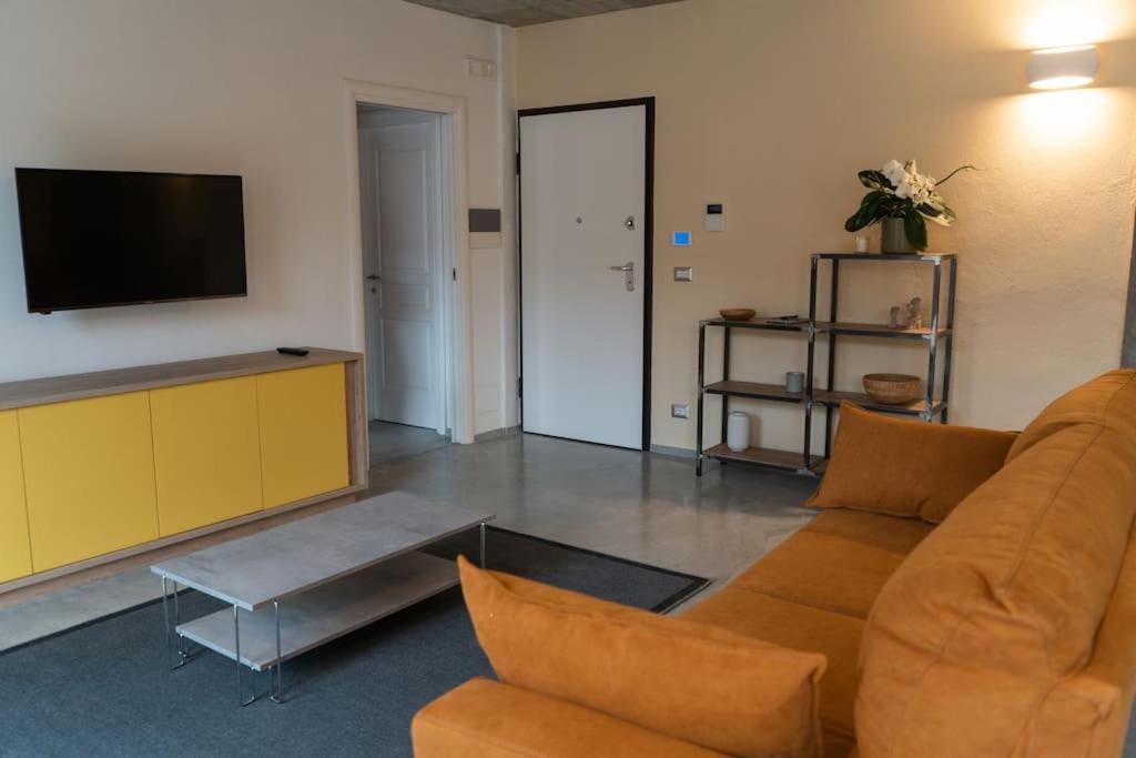 Centro Storico Recinto Dei Nobili 4-Private Parking Apartment Асти Екстериор снимка